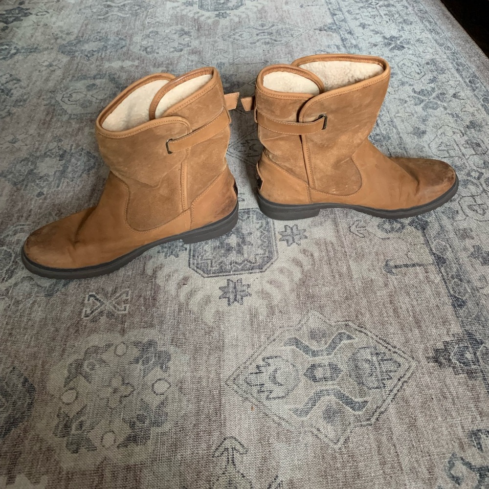 UGG Chestnut Women’s Oren Waterproof Leather Boot